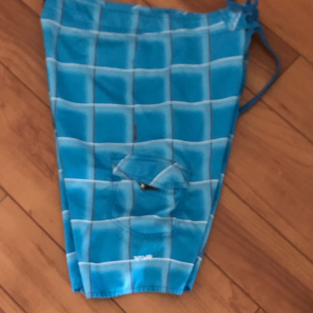 QUICKSILVER Board Shorts Sz 33